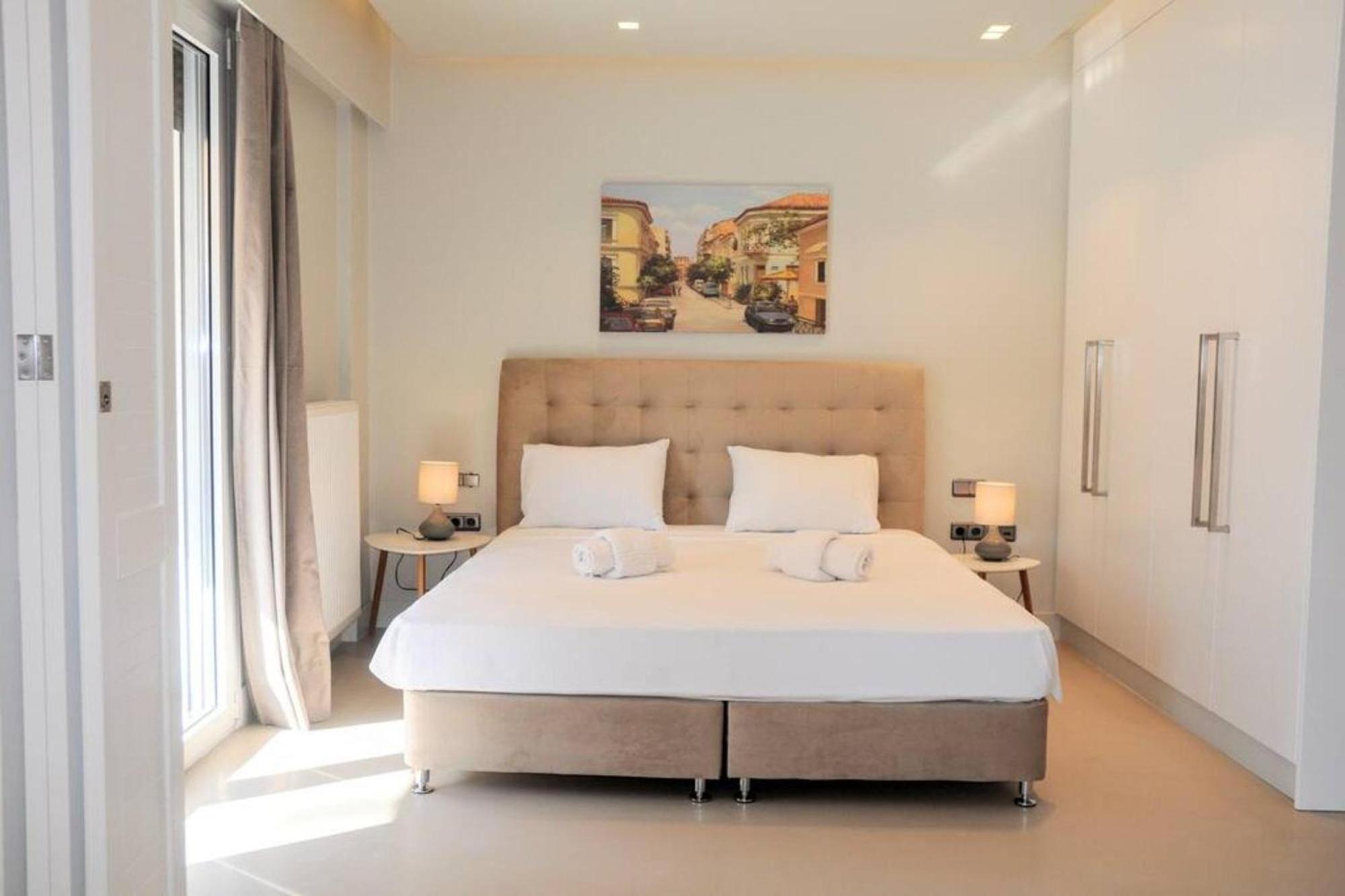 Luxurious Minimal Apartment In Acropolis أثينا المظهر الخارجي الصورة