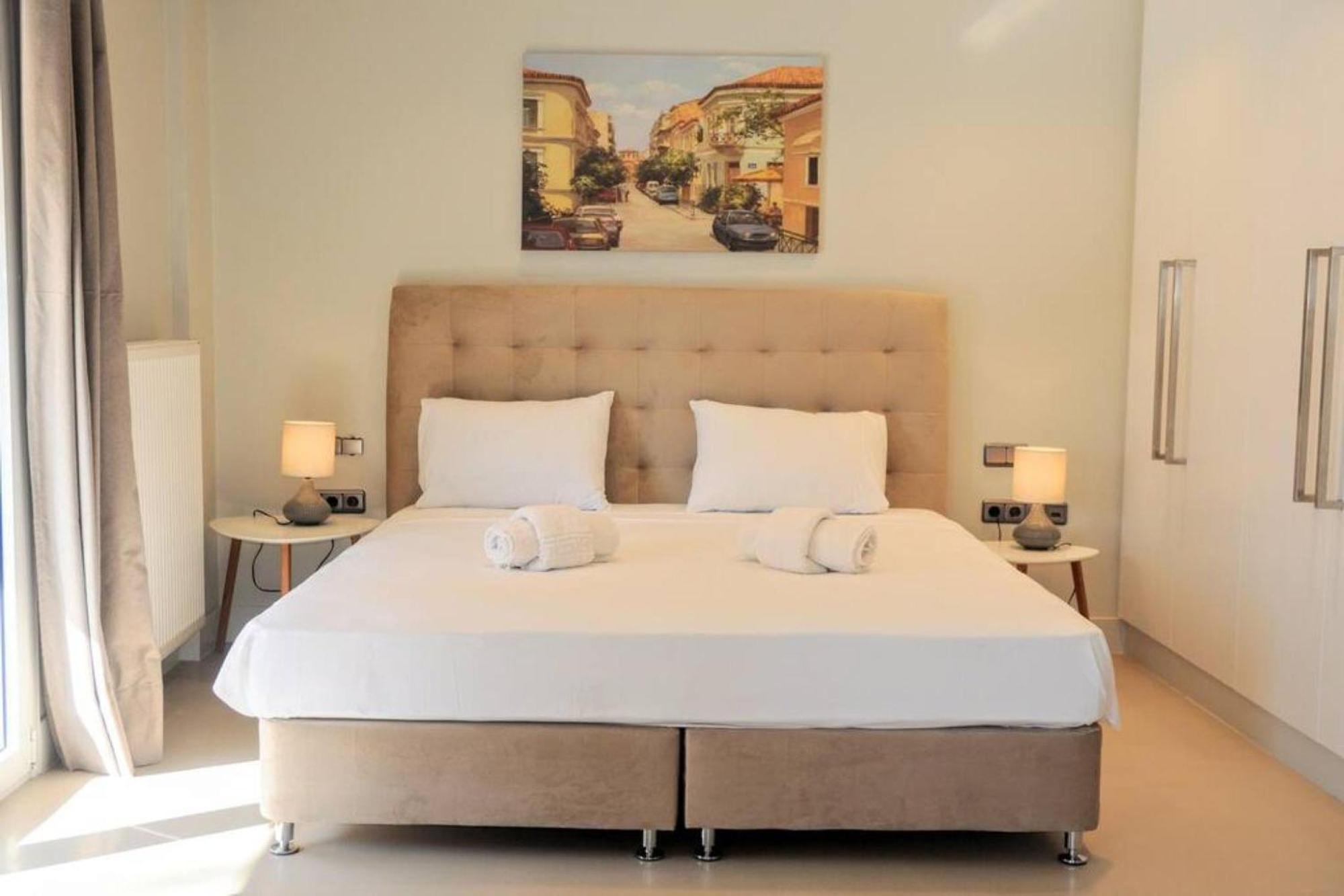 Luxurious Minimal Apartment In Acropolis أثينا المظهر الخارجي الصورة